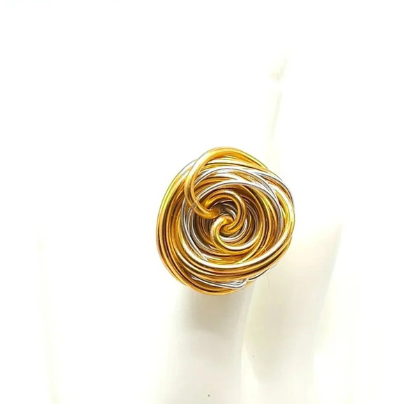 Silver and Gold Tone Multi-Wire Wrap Ring Artisan Vintage Size 6 - Picture 1 of 6